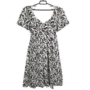 Womens A New Day Black & White Floral Print Midi Dress Short Sleeve V Neck 10